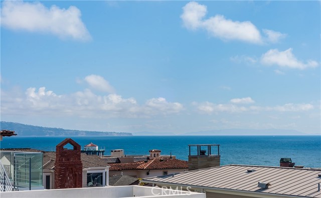 125 20th Place, Manhattan Beach, California 90266, 3 Bedrooms Bedrooms, ,4 BathroomsBathrooms,Residential,Sold,20th,SB18284668