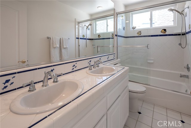 2111 Nelson Avenue, Redondo Beach, California 90278, 4 Bedrooms Bedrooms, ,2 BathroomsBathrooms,Residential,Sold,Nelson,SB19043798