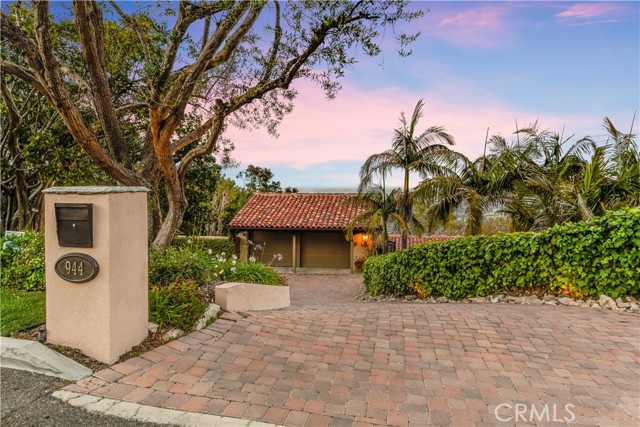 944 Via Rincon, Palos Verdes Estates, California 90274, 4 Bedrooms Bedrooms, ,3 BathroomsBathrooms,Residential,Sold,Via Rincon,PV21103588