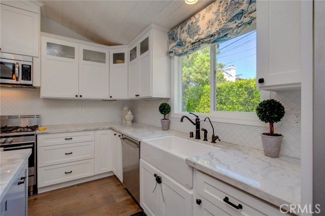 1135 21st Street, Manhattan Beach, California 90266, 3 Bedrooms Bedrooms, ,2 BathroomsBathrooms,Residential,Sold,21st,PV20109589