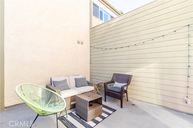 1501 Artesia Boulevard, Manhattan Beach, California 90266, 2 Bedrooms Bedrooms, ,2 BathroomsBathrooms,Residential,Sold,Artesia,SB19032892