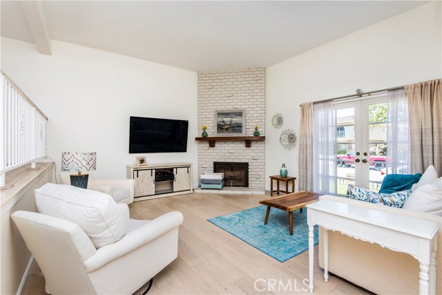 208 Juanita Avenue, Redondo Beach, California 90277, 3 Bedrooms Bedrooms, ,3 BathroomsBathrooms,Residential,Sold,Juanita,SB18196723