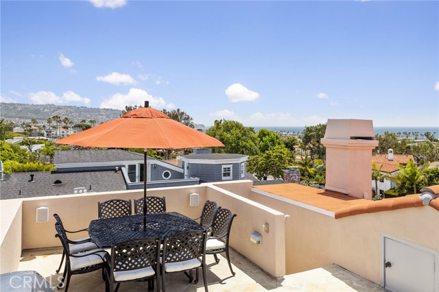 556 Helberta Avenue, Redondo Beach, California 90277, 4 Bedrooms Bedrooms, ,3 BathroomsBathrooms,Residential,Sold,Helberta,SB20115662