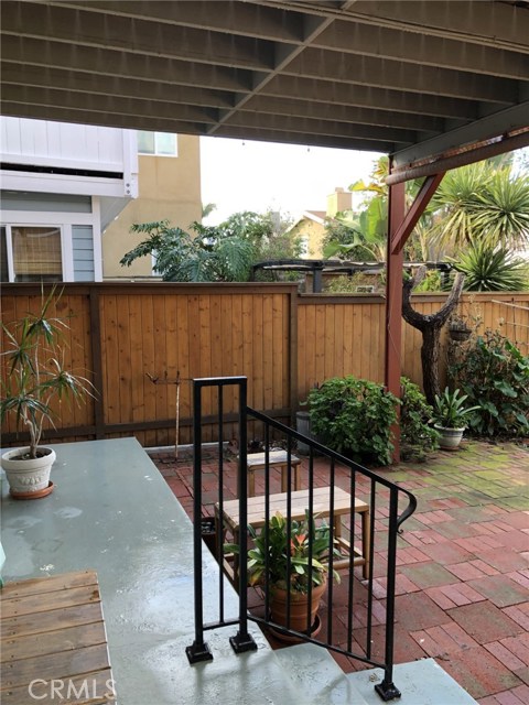 1215 20th Street, Hermosa Beach, California 90254, 4 Bedrooms Bedrooms, ,2 BathroomsBathrooms,Residential,Sold,20th,TR19013511