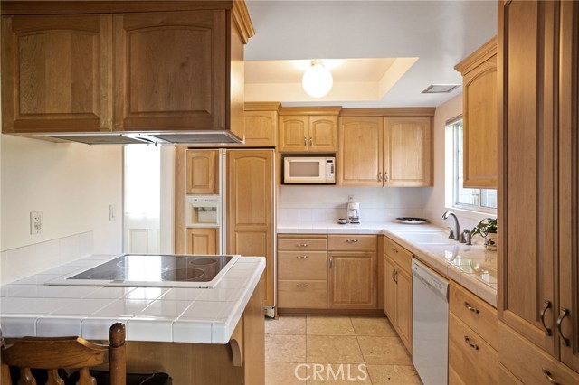 608 Faye Lane, Redondo Beach, California 90277, 4 Bedrooms Bedrooms, ,1 BathroomBathrooms,Residential,Sold,Faye,SB20214694
