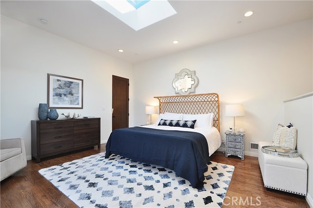 1019 Spencer Street, Redondo Beach, California 90277, 3 Bedrooms Bedrooms, ,2 BathroomsBathrooms,Residential,Sold,Spencer,SB18286232