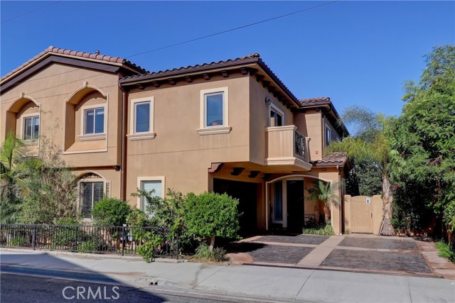 2704 Blossom Lane, Redondo Beach, California 90278, 4 Bedrooms Bedrooms, ,3 BathroomsBathrooms,Residential,Sold,Blossom,SB18168130