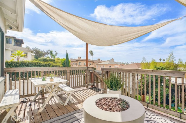 609 Gertruda Avenue, Redondo Beach, California 90277, 2 Bedrooms Bedrooms, ,1 BathroomBathrooms,Residential,Sold,Gertruda,SB20233291