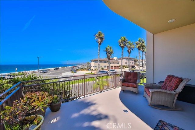 1800 Esplanade #A, Redondo Beach, California 90277, 3 Bedrooms Bedrooms, ,2 BathroomsBathrooms,Residential,Sold,Esplanade #A,PV19139014