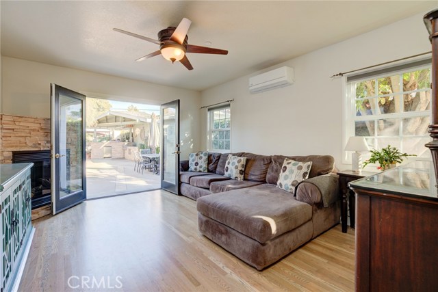 1019 Avenue B, Redondo Beach, California 90277, 4 Bedrooms Bedrooms, ,2 BathroomsBathrooms,Residential,Sold,Avenue B,PV20263391