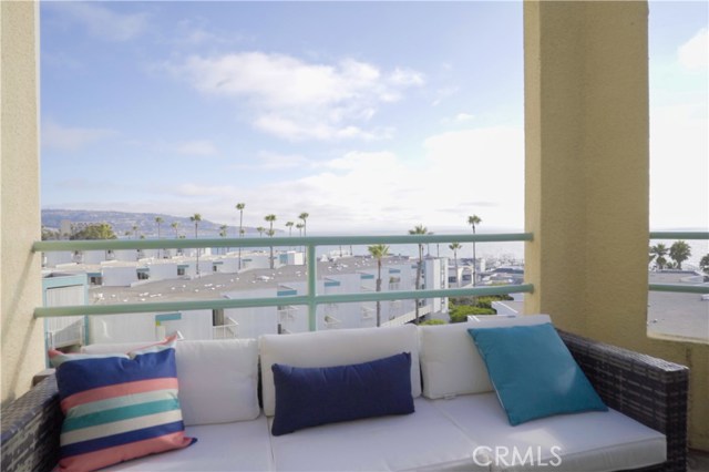 510 The Village, Redondo Beach, California 90277, 2 Bedrooms Bedrooms, ,2 BathroomsBathrooms,Residential,Sold,The Village,SB19198306