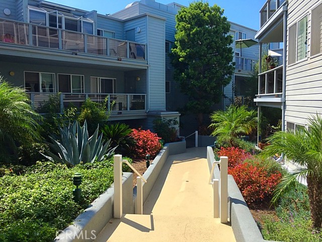 250 The Village, Redondo Beach, California 90277, ,1 BathroomBathrooms,Residential,Sold,The Village,PW17208890