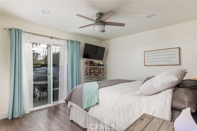 1012 Avenue C, Redondo Beach, California 90277, 4 Bedrooms Bedrooms, ,2 BathroomsBathrooms,Residential,Sold,Avenue C,SB19263287