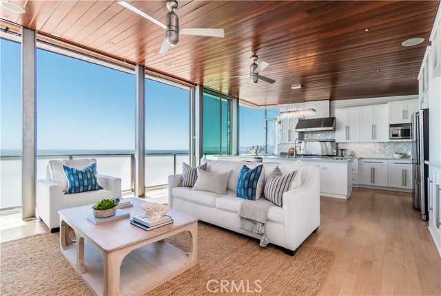 3316 Crest Drive, Manhattan Beach, California 90266, 4 Bedrooms Bedrooms, ,3 BathroomsBathrooms,Residential,Sold,Crest,SB21123586