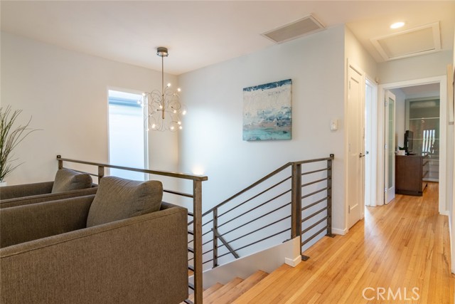 706 Serpentine Street, Redondo Beach, California 90277, 4 Bedrooms Bedrooms, ,2 BathroomsBathrooms,Residential,Sold,Serpentine,SB21039323