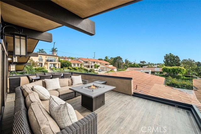 2004 Noya Place, Palos Verdes Estates, California 90274, 4 Bedrooms Bedrooms, ,3 BathroomsBathrooms,Residential,Sold,Noya Place,PV20222273