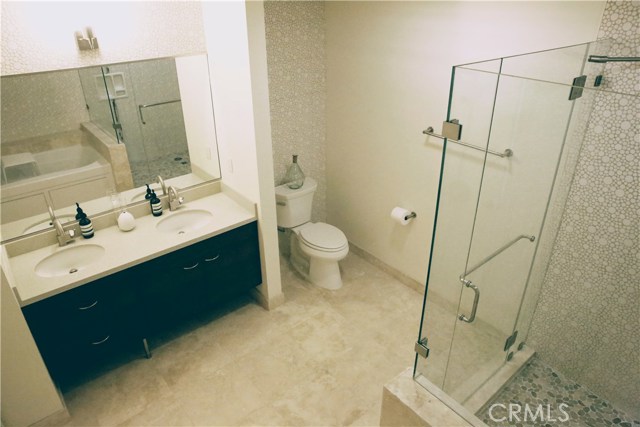 2 Bed Home for Sale in Los Angeles, California