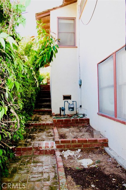 West Side of Home looking toward the front