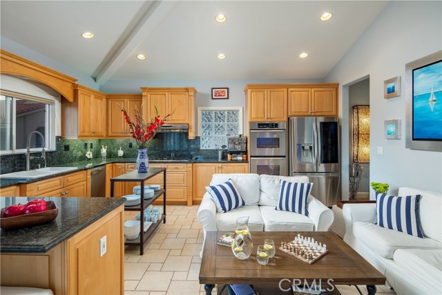 233 Helberta Avenue, Redondo Beach, California 90277, 4 Bedrooms Bedrooms, ,2 BathroomsBathrooms,Residential,Sold,Helberta,SB19225770