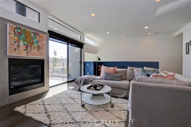 1773 Mathews Avenue, Manhattan Beach, California 90266, 3 Bedrooms Bedrooms, ,2 BathroomsBathrooms,Residential,Sold,Mathews,SB19238743