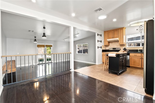 4 Bed Home for Sale in Lake Balboa, California