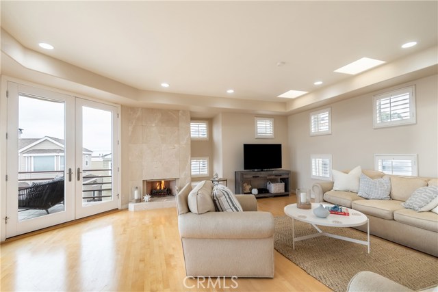 224 14th Street, Manhattan Beach, California 90266, 4 Bedrooms Bedrooms, ,4 BathroomsBathrooms,Residential,Sold,14th,SB19152131