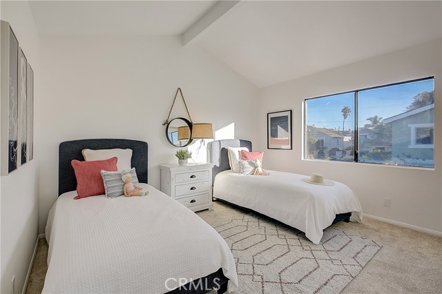 2215 Huntington Lane, Redondo Beach, California 90278, 3 Bedrooms Bedrooms, ,2 BathroomsBathrooms,Residential,Sold,Huntington,PW21010737