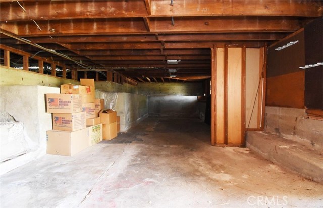 Hundreds of square feet of basement storage.