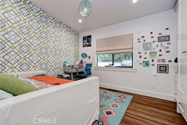 585 29th Street, Manhattan Beach, California 90266, 4 Bedrooms Bedrooms, ,3 BathroomsBathrooms,Residential,Sold,29th,SB21019167