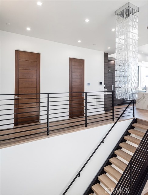 465 36th Place, Manhattan Beach, California 90266, 5 Bedrooms Bedrooms, ,6 BathroomsBathrooms,Residential,Sold,36th Place,SB19099340