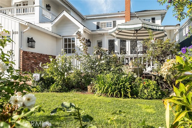 659 18th Street, Manhattan Beach, California 90266, 4 Bedrooms Bedrooms, ,3 BathroomsBathrooms,Residential,Sold,18th,SB19269469