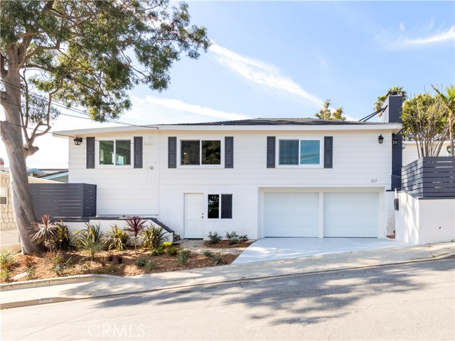 707 Redondo Ave, Manhattan Beach, California 90266, 4 Bedrooms Bedrooms, ,2 BathroomsBathrooms,Residential,Sold,Redondo Ave,SB20032666