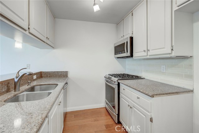 720 Meyer Lane, Redondo Beach, California 90278, 2 Bedrooms Bedrooms, ,2 BathroomsBathrooms,Residential,Sold,Meyer,SB19085795