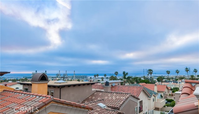 610 Juanita Avenue, Redondo Beach, California 90277, 4 Bedrooms Bedrooms, ,3 BathroomsBathrooms,Residential,Sold,Juanita,PV17121726