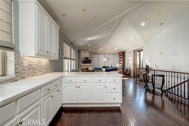 2619 Carnegie Lane, Redondo Beach, California 90278, 3 Bedrooms Bedrooms, ,2 BathroomsBathrooms,Residential,Sold,Carnegie,PV20221187