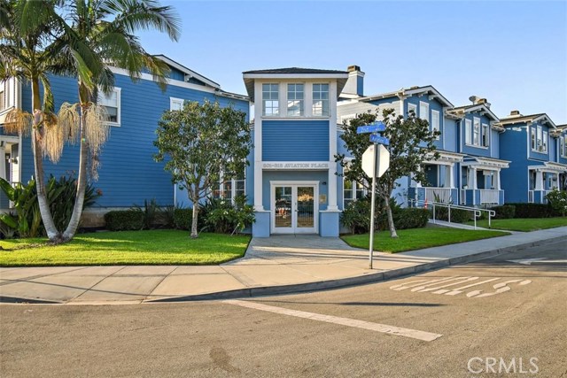 219 Aviation Place, Manhattan Beach, California 90266, 3 Bedrooms Bedrooms, ,3 BathroomsBathrooms,Residential,Sold,Aviation,SB20221398