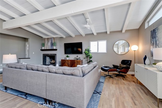 2317 Elm Avenue, Manhattan Beach, California 90266, 4 Bedrooms Bedrooms, ,3 BathroomsBathrooms,Residential,Sold,Elm,SB21152627