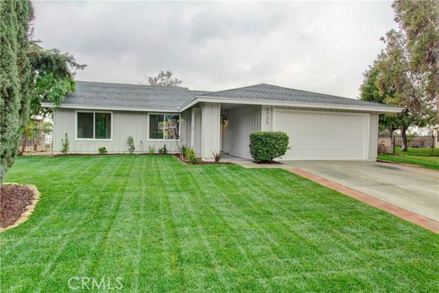Detail Gallery Image 1 of 1 For 2735 28th St, Highland,  CA 92346 - 4 Beds | 2 Baths