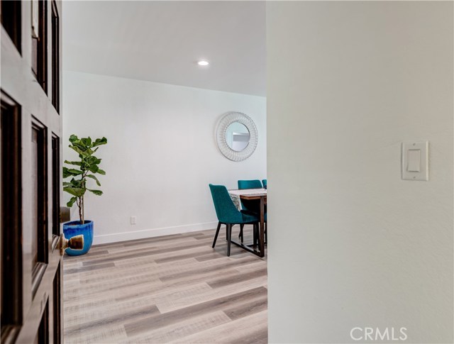 1320 12th Street, Manhattan Beach, California 90266, 2 Bedrooms Bedrooms, ,2 BathroomsBathrooms,Residential,Sold,12th,SB20186384
