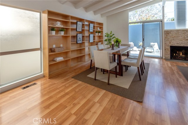 852 18th, Manhattan Beach, California 90266, 4 Bedrooms Bedrooms, ,1 BathroomBathrooms,Residential,Sold,18th,SB20139694