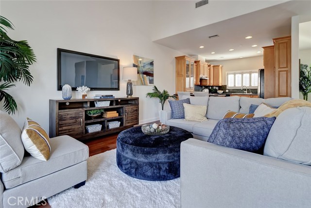 2100 Blossom Lane, Redondo Beach, California 90278, 3 Bedrooms Bedrooms, ,2 BathroomsBathrooms,Residential,Sold,Blossom,SB19051216