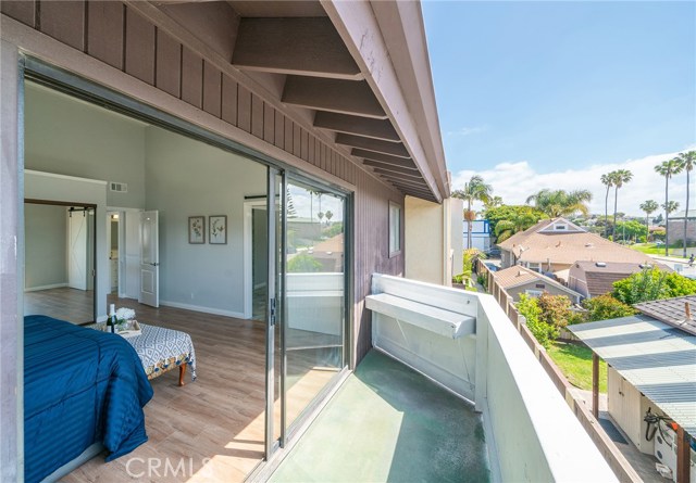 403 Elena Avenue, Redondo Beach, California 90277, 3 Bedrooms Bedrooms, ,2 BathroomsBathrooms,Residential,Sold,Elena,SB19198798