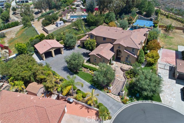 Photo of 580 S Whispering Ridge Lane, Anaheim Hills, CA 92808