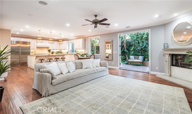 848 12th Court, Manhattan Beach, California 90266, 4 Bedrooms Bedrooms, ,4 BathroomsBathrooms,Residential,Sold,12th,SB18247758