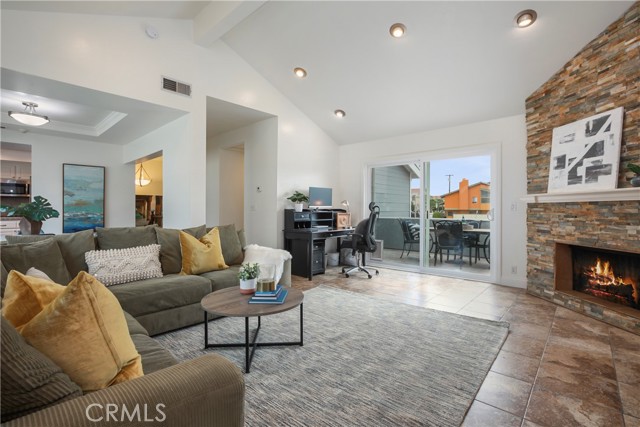 2511 Rockefeller Lane, Redondo Beach, California 90278, 3 Bedrooms Bedrooms, ,2 BathroomsBathrooms,Residential,Sold,Rockefeller,SB21046800