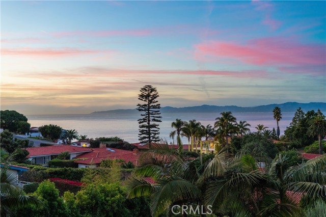 841 Via Somonte, Palos Verdes Estates, California 90274, 4 Bedrooms Bedrooms, ,5 BathroomsBathrooms,Residential,Sold,Via Somonte,SB21146650