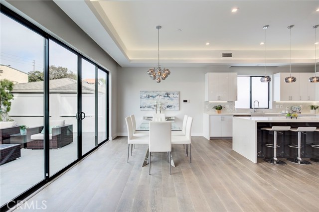 1909 Huntington Lane, Redondo Beach, California 90278, 4 Bedrooms Bedrooms, ,3 BathroomsBathrooms,Residential,Sold,Huntington,PV18234490