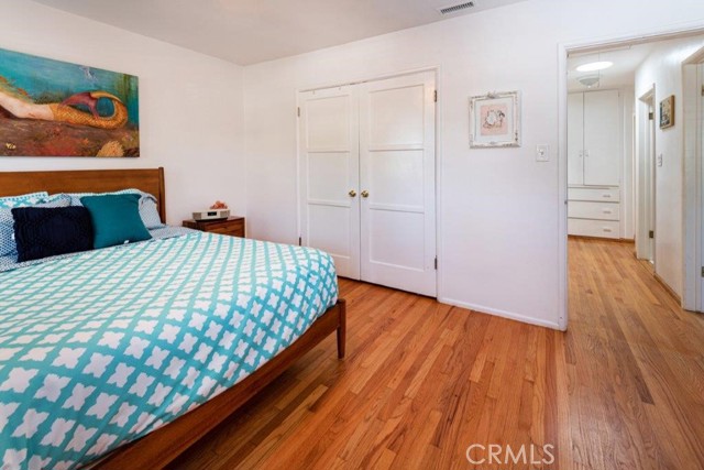 3201 Laurel Avenue, Manhattan Beach, California 90266, 3 Bedrooms Bedrooms, ,2 BathroomsBathrooms,Residential,Sold,Laurel,SB21135859