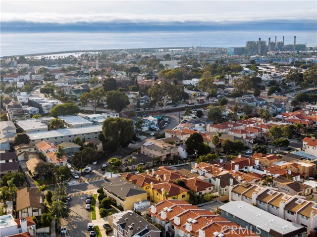 202 Irena Avenue, Redondo Beach, California 90277, 3 Bedrooms Bedrooms, ,3 BathroomsBathrooms,Residential,Sold,Irena,SB19148601
