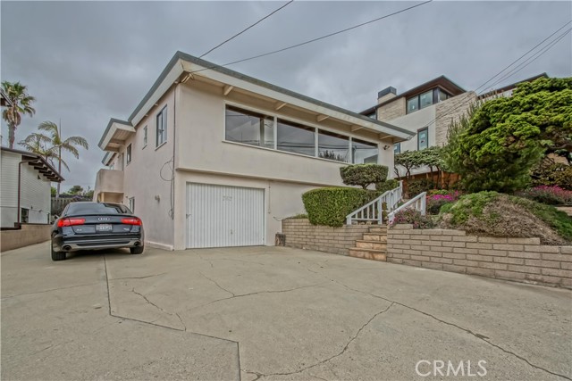 707 24th Place, Hermosa Beach, California 90254, 3 Bedrooms Bedrooms, ,2 BathroomsBathrooms,Residential,Sold,24th,SB21105604